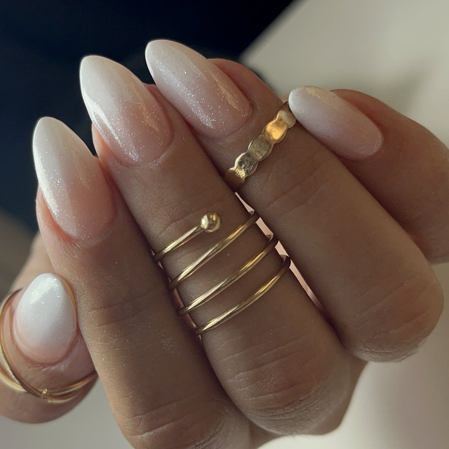 Diseño degradé real hecho en Vinamar Nail Studio